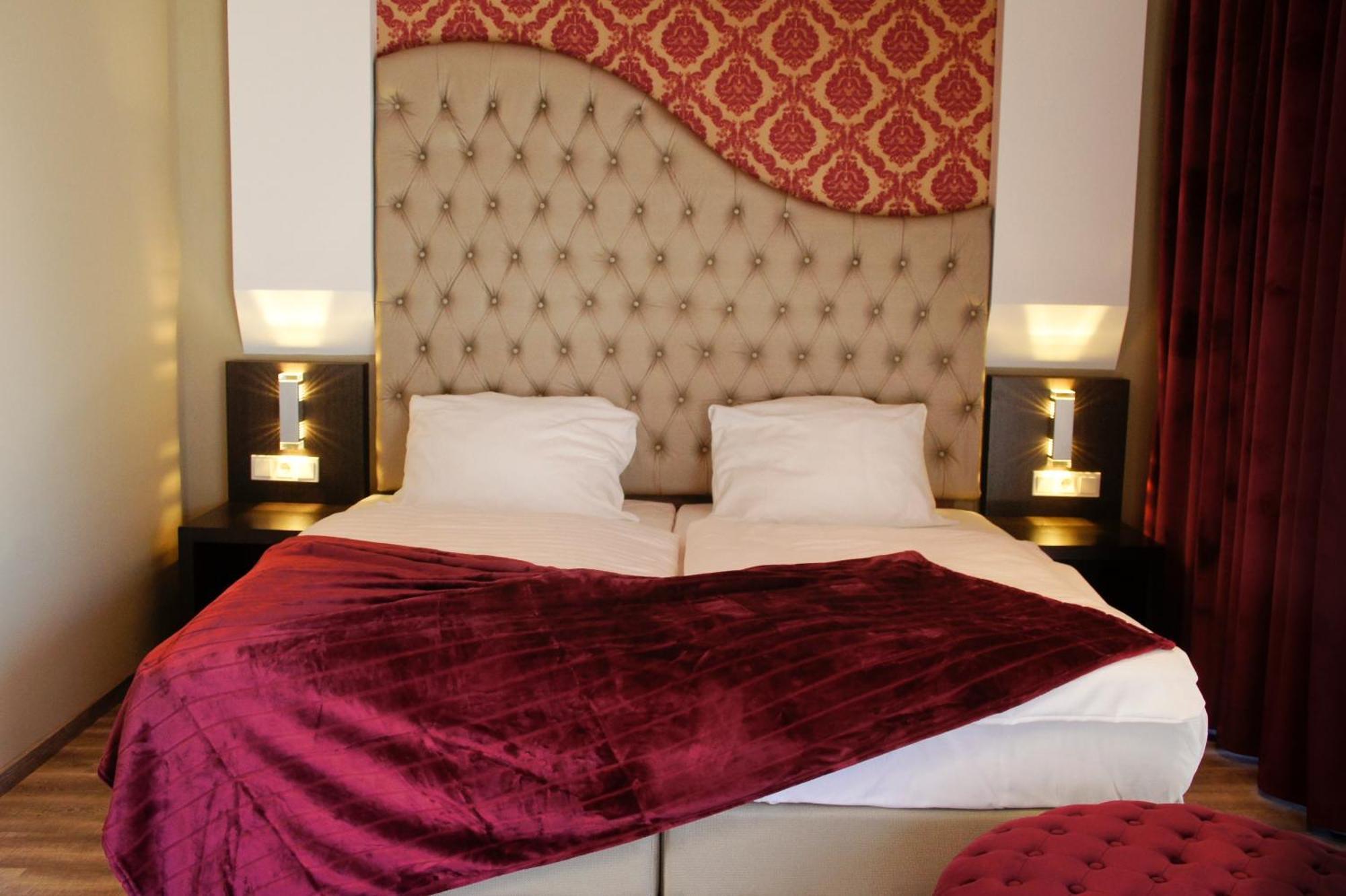 Hotel Athen Kelsterbach Frankfurt Airport מראה חיצוני תמונה